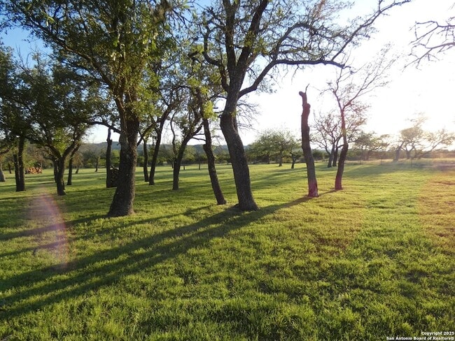 Building Photo - 234 Mill Dam Rd