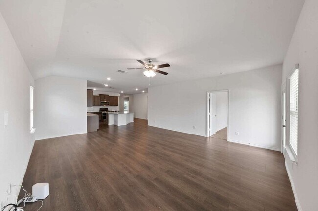 Building Photo - 503 Willow View Way