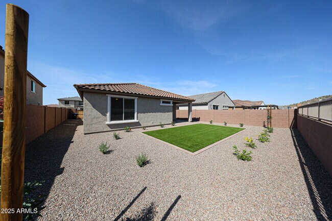 Building Photo - 7148 W Bent Tree Dr