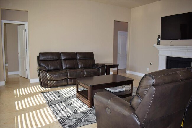 Building Photo - 248 Pecanwood S
