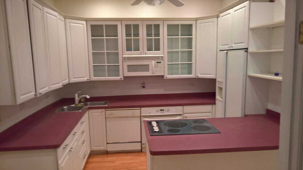 Building Photo - 2638 Wilton N Ave