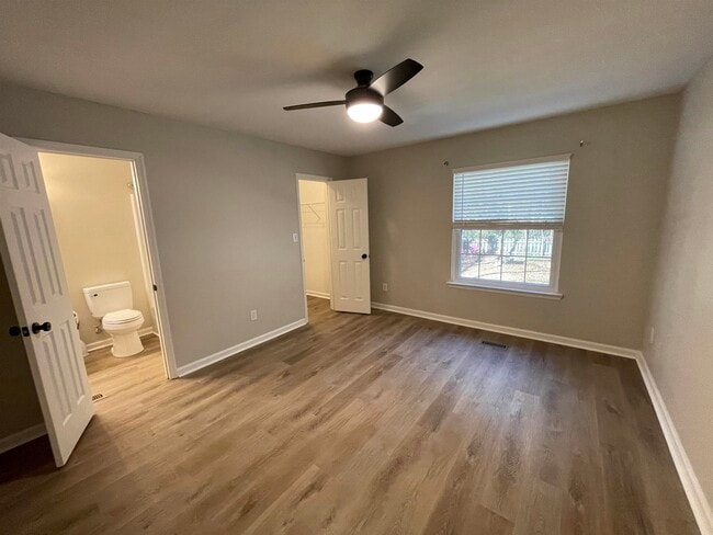 Building Photo - 3031 Royal Palm Way