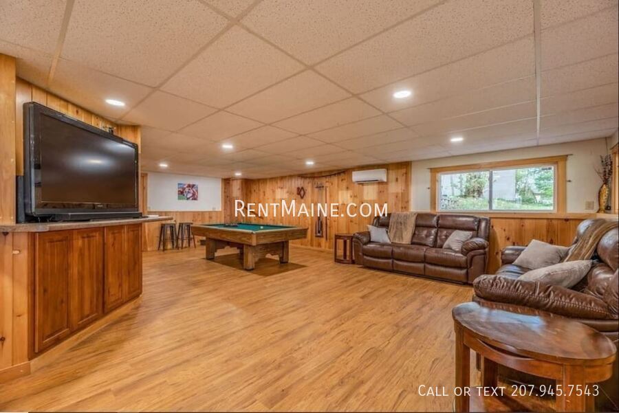 Building Photo - 10 Sand Beach Ln