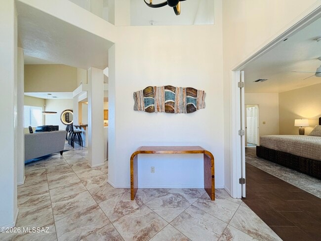 Building Photo - 1465 W Bridalveil Pl