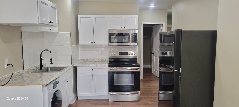 Building Photo - 207 W Laveer St