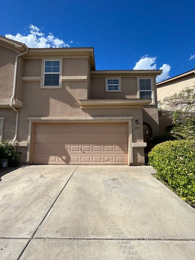 Building Photo - Spacious 3 Bedroom 2.5 Bathroom Home In Victory Hills!