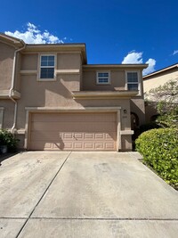 Building Photo - Spacious 3 Bedroom 2.5 Bathroom Home In Vi...