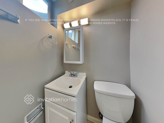 Building Photo - 1410 S Depew St