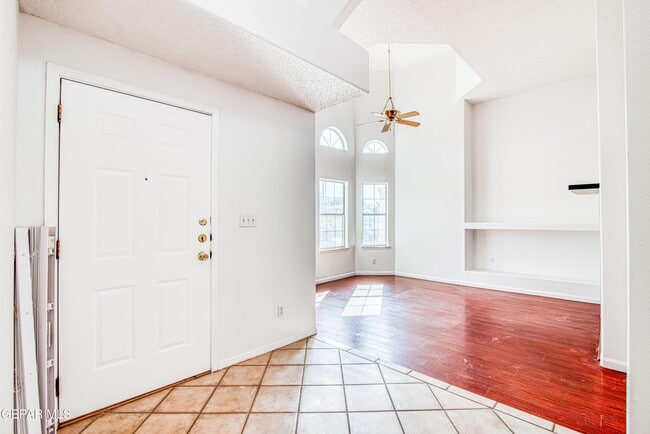 Building Photo - 1409 Black Ridge Dr