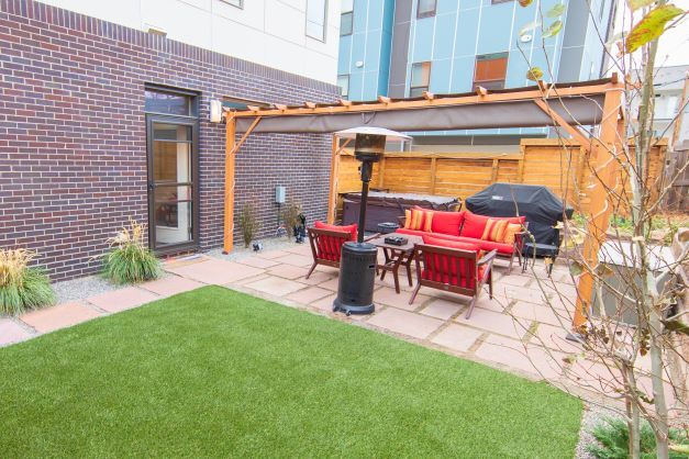 Building Photo - 1819 Irving St