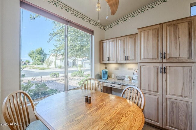 Building Photo - 4269 E Cassia Ln