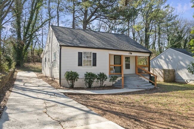 Building Photo - Conveniently located near Tyler Perry Stud...