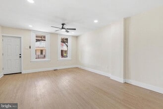 Building Photo - 1221 N 50th St