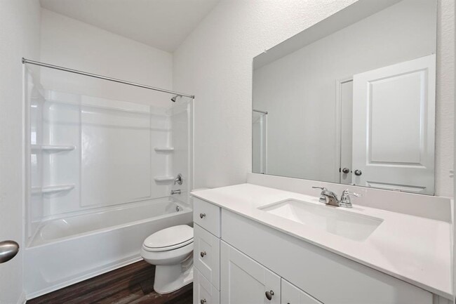 Building Photo - 473 Thistle Ln