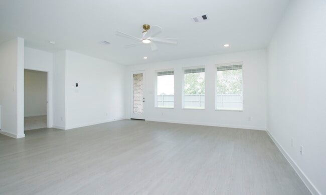 Building Photo - 27222 Grass Cliff Ln