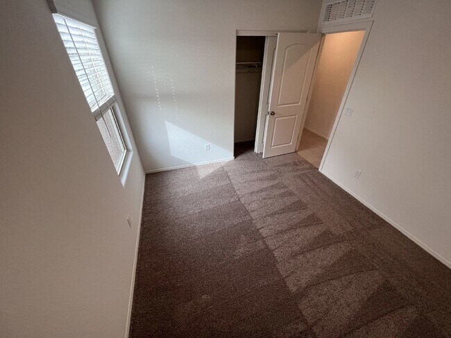 Building Photo - New Build Casa Grande home available for i...