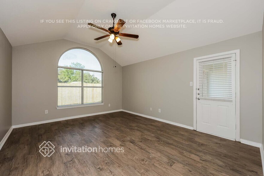 Building Photo - 1503 Coastline Ln