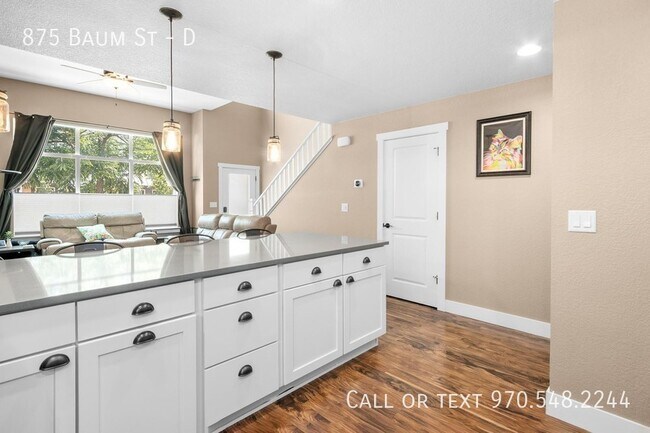 Building Photo - 875 Baum St