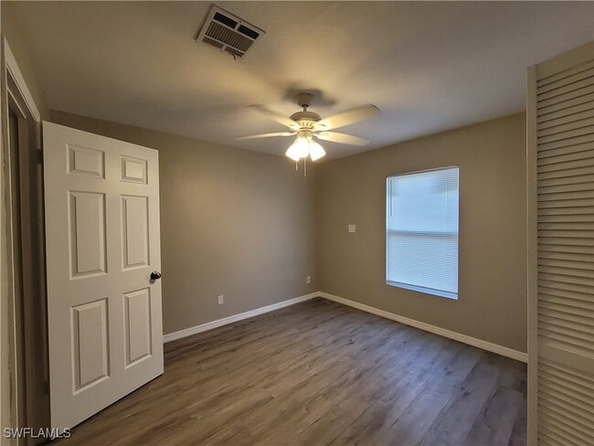 Building Photo - 5453 Avenue E