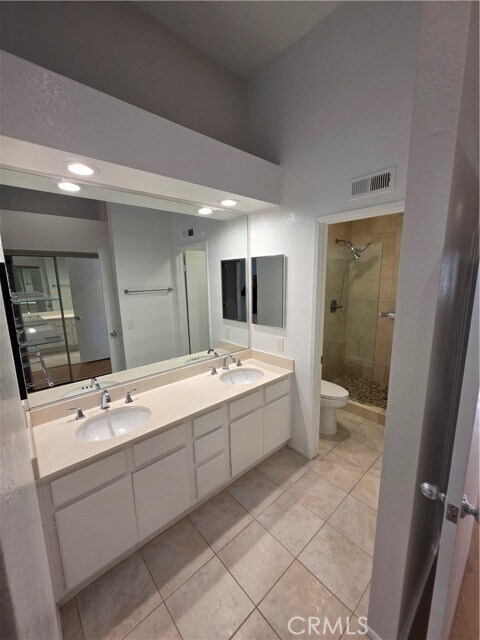 Building Photo - 2211 Carob Way