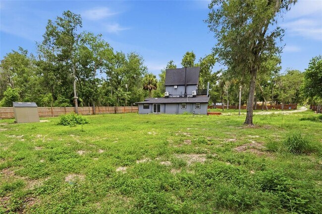 Building Photo - 7210 Valrie Ln