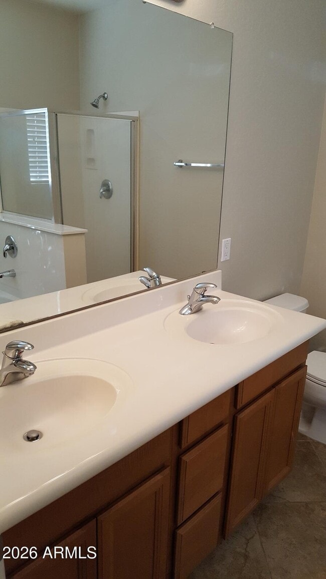 Building Photo - 15493 W Montecito Ave