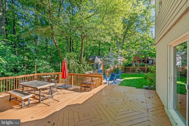 Building Photo - 6123 Beech Tree Dr