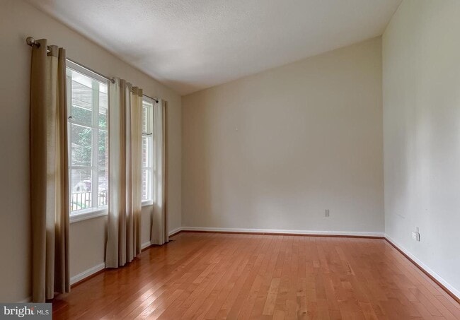 Building Photo - 109 Morris Dr
