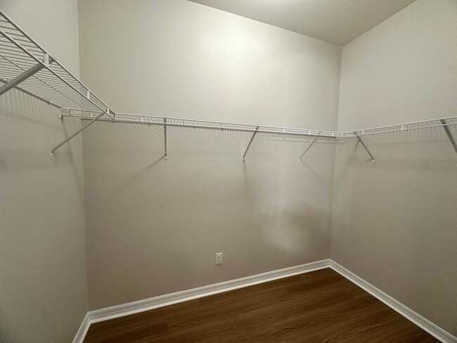 Building Photo - Fenced 3 Bed 2 Bath in SW Cape Coral Available Now!