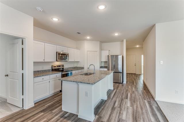 Building Photo - 1652 Hossler Trl