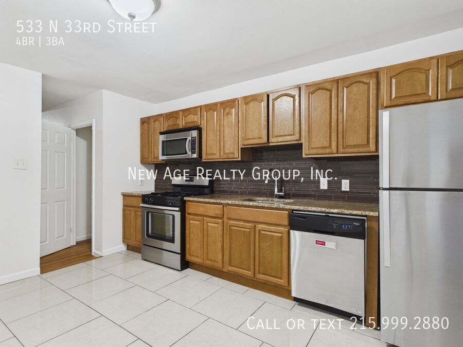 Building Photo - 533 N 33rd St