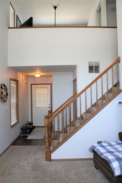 Building Photo - 156 Castlewood Ct