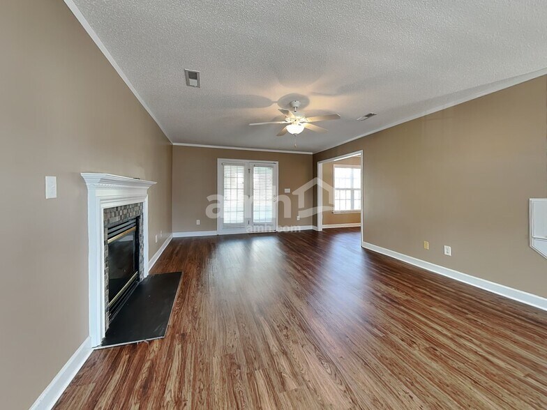 Building Photo - 212 Sedge Meadow Dr