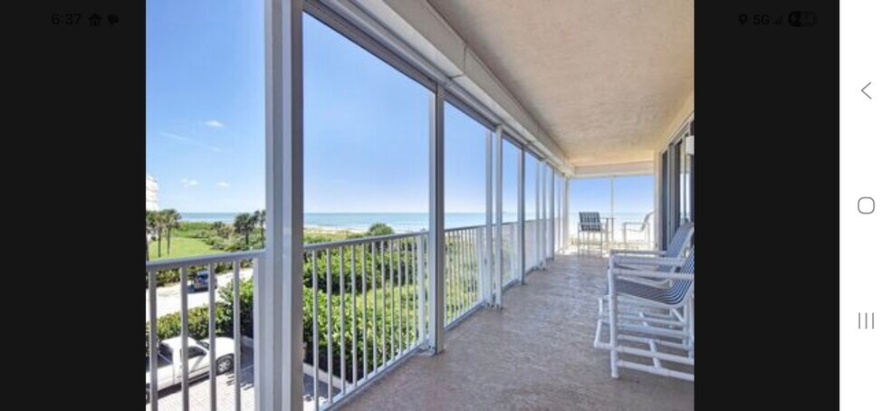 Ocean front with view - 425 Pierce Ave
