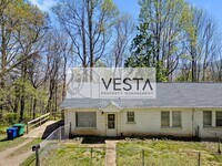 Building Photo - 118 Pine Hill Dr