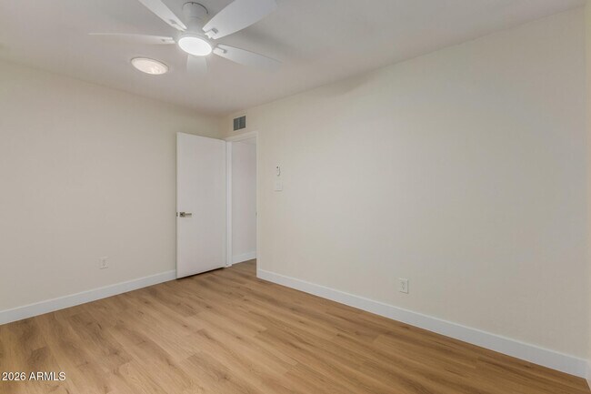 Building Photo - 2013 W San Juan Ave