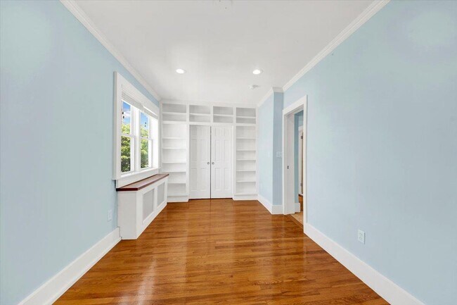 Building Photo - 57 Clarendon Ave