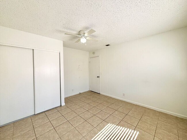 Building Photo - 21480 Laguna Rd