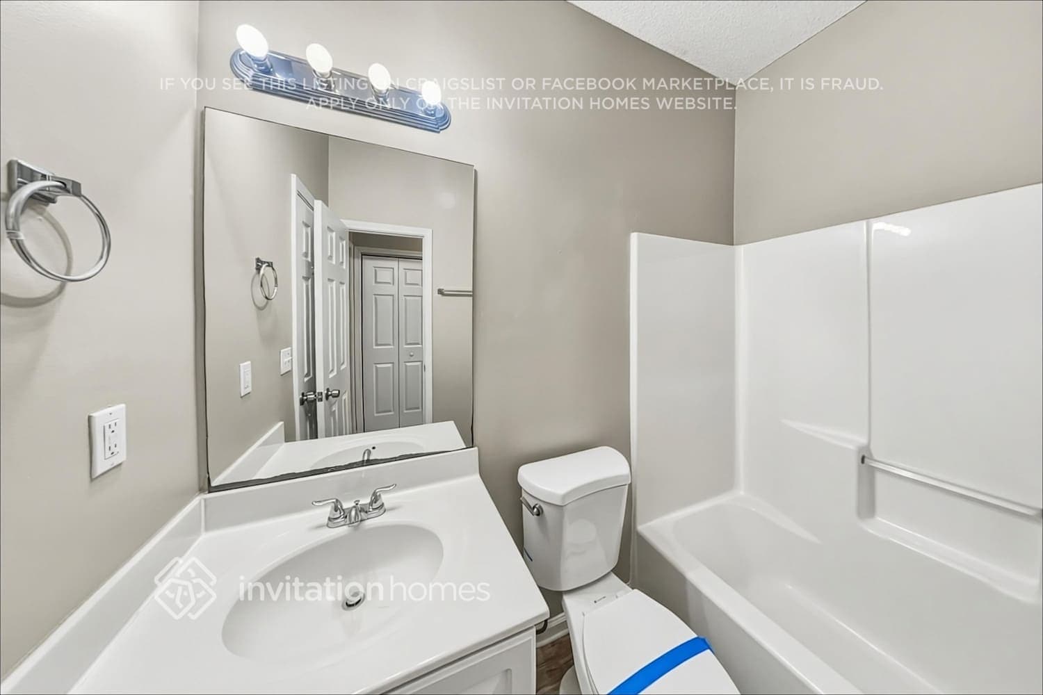 Building Photo - 8220 River Mill Ct