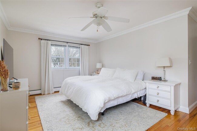 Building Photo - 44 Frazer Dr