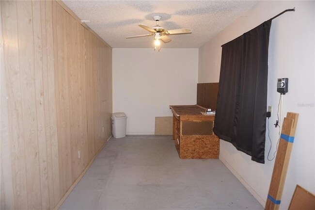 Building Photo - 10961 SW 84th Ave