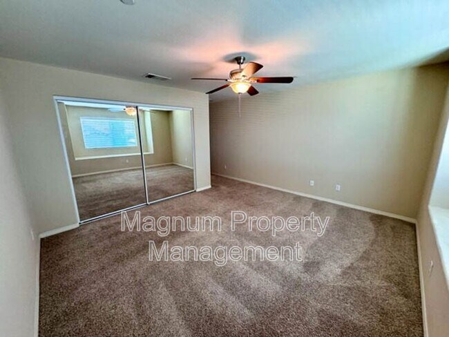 Building Photo - 34726 Yellow Root Ct