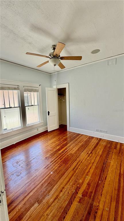 Building Photo - 640 9th Ave N