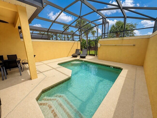 Building Photo - FURNISHED 4 bedroom townhome in Paradise Palms!