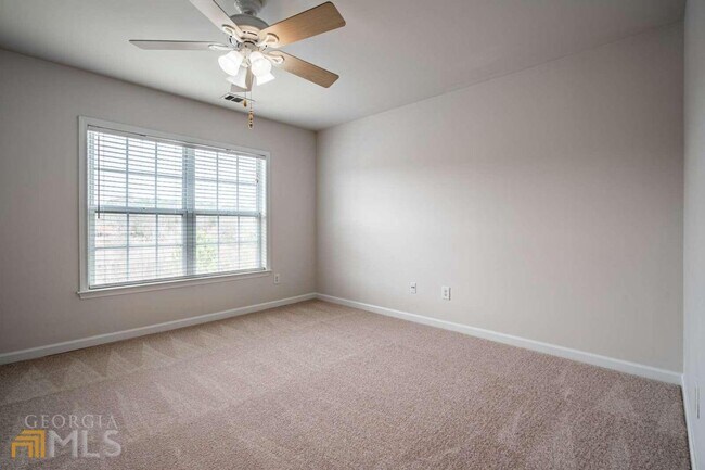 Building Photo - 1732 Highlands View Dr