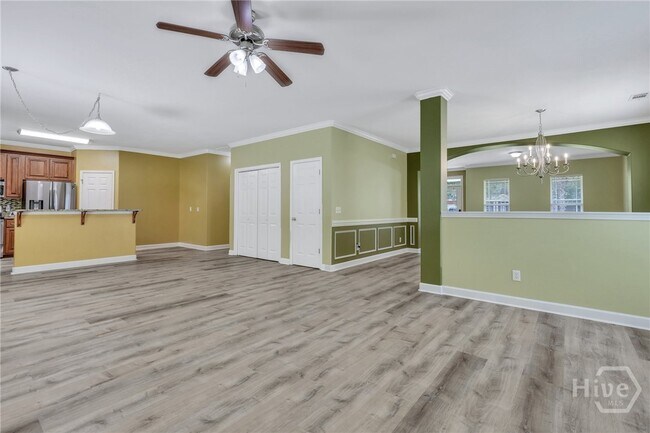 Building Photo - 130 Magnolia Dr