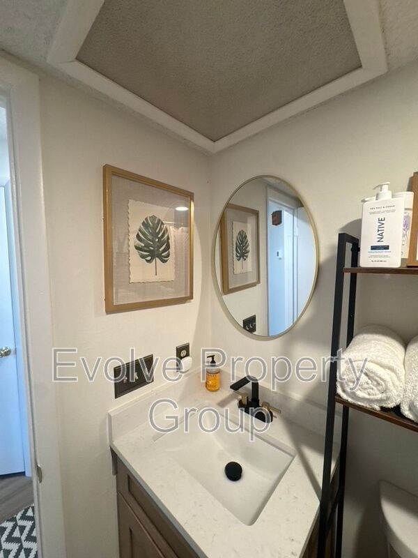 Building Photo - 2450 Ocean Shore Blvd