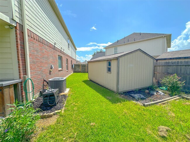 Building Photo - 14819 Grove Canyon Ct