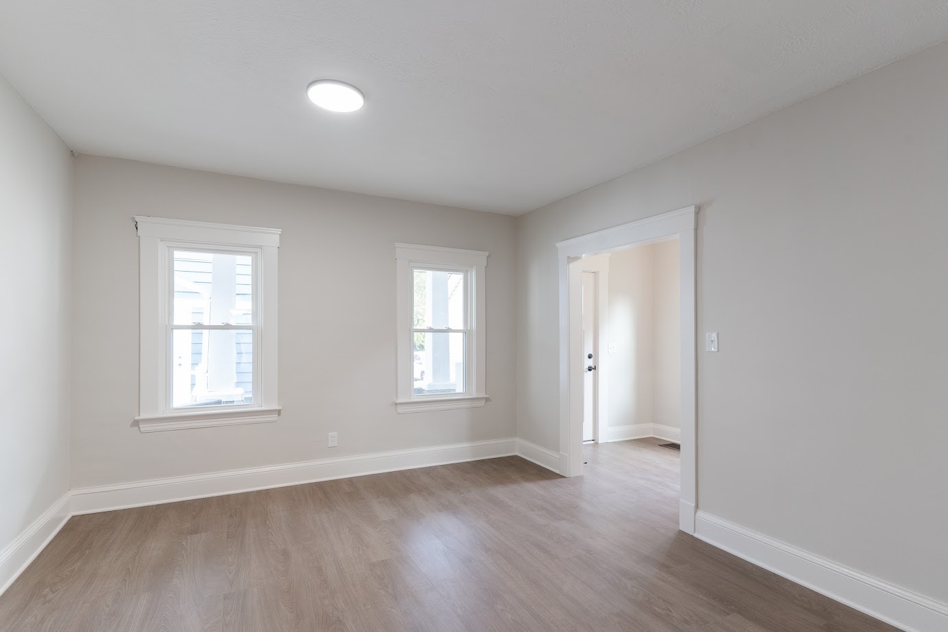 Building Photo - 1464 E 123rd St