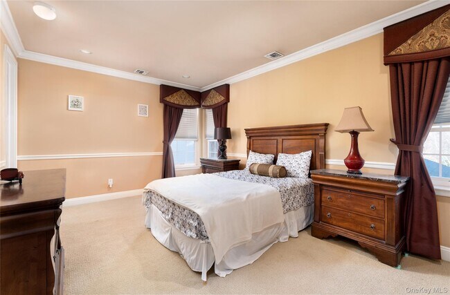 Building Photo - 19 Hamlet Woods Dr